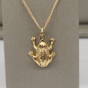 Lucky Frog Pendant - 14kt Yellow Gold
